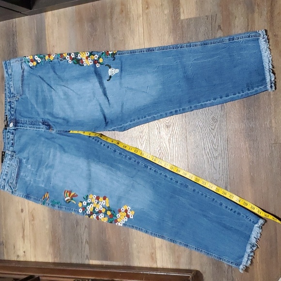 Lucky & Blessed Blue Embroidered Boyfriend Women Jeans - Set of 2 Diff Pairs - Picture 2 of 15